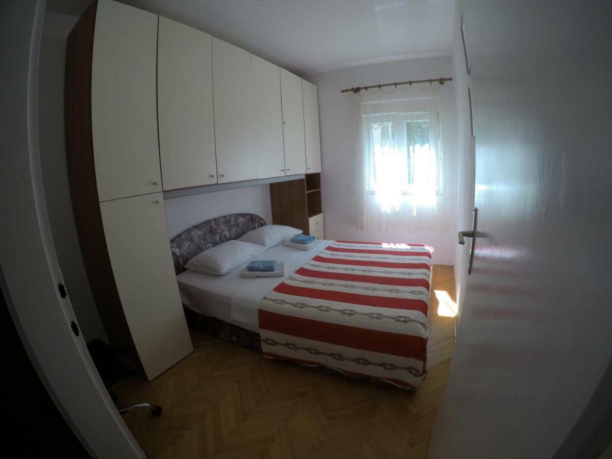 Apartman Kalajzic Omiš Zewnętrze zdjęcie