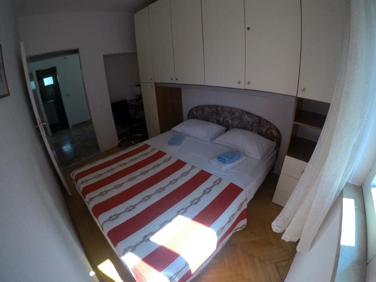 Apartman Kalajzic Omiš Zewnętrze zdjęcie