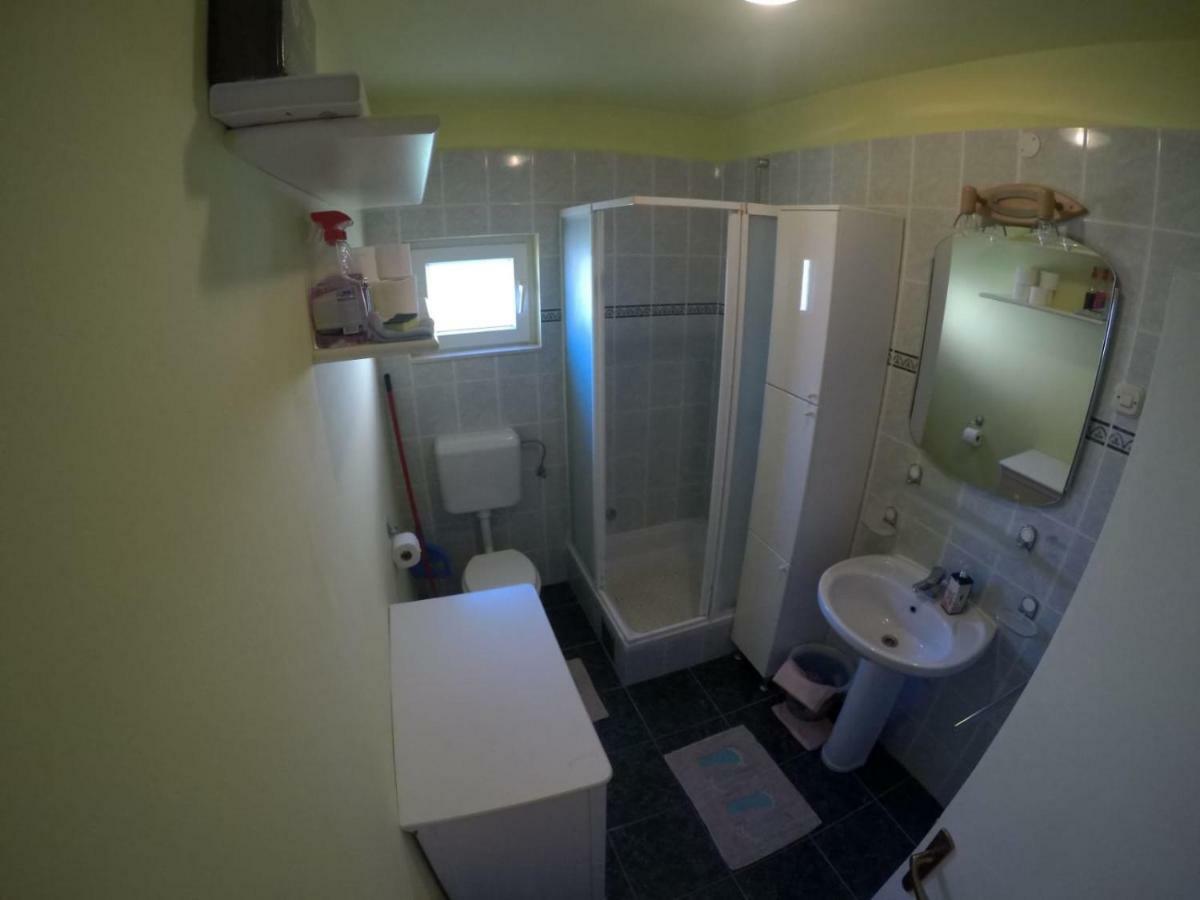 Apartman Kalajzic Omiš Zewnętrze zdjęcie