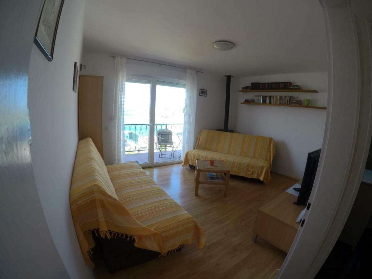 Apartman Kalajzic Omiš Zewnętrze zdjęcie