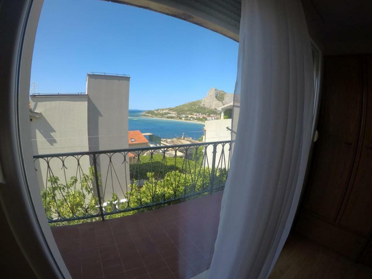 Apartman Kalajzic Omiš Zewnętrze zdjęcie