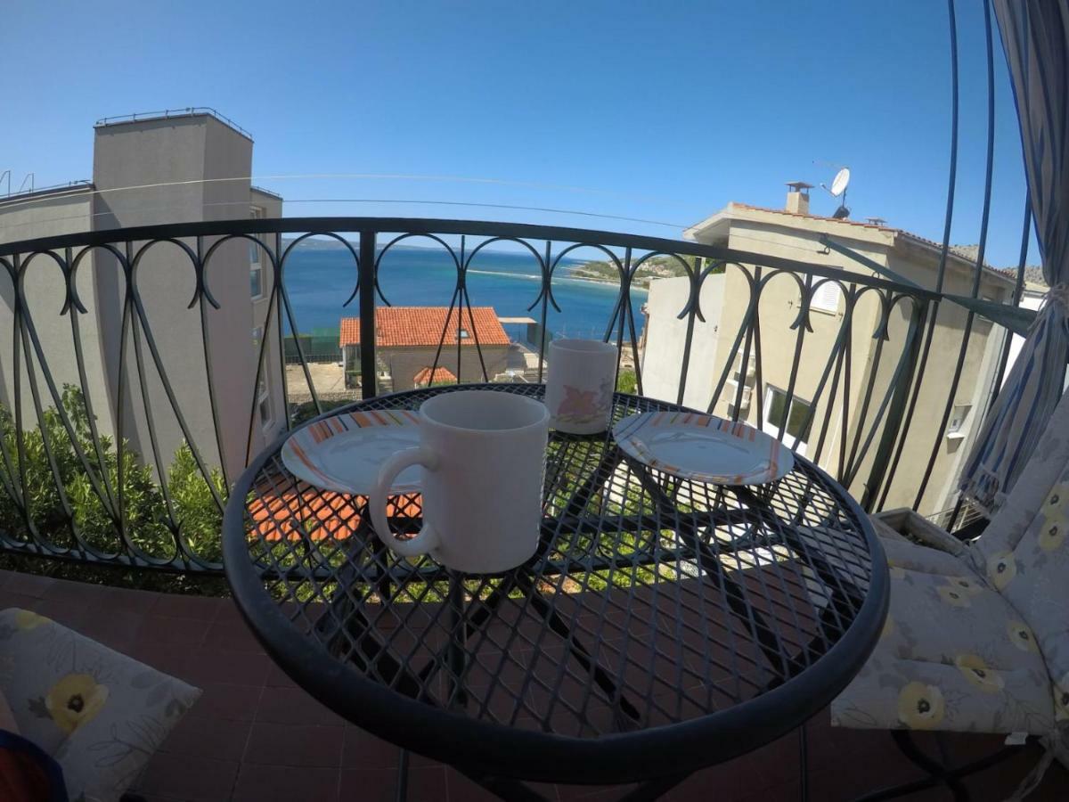 Apartman Kalajzic Omiš Zewnętrze zdjęcie